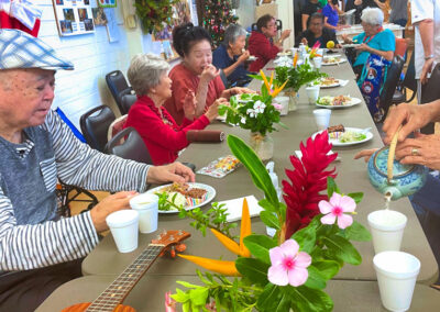 Makiki-christian-church-seniors-eating-lunch-fellowship-tea-flower