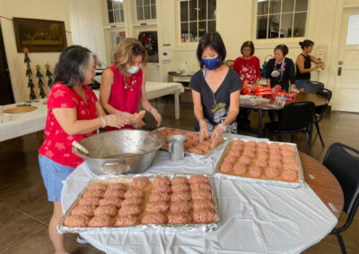 Makiki-Christian-Church-Keauhou-Dinner-Prep-2024-Ladies-Making-Meatloaf