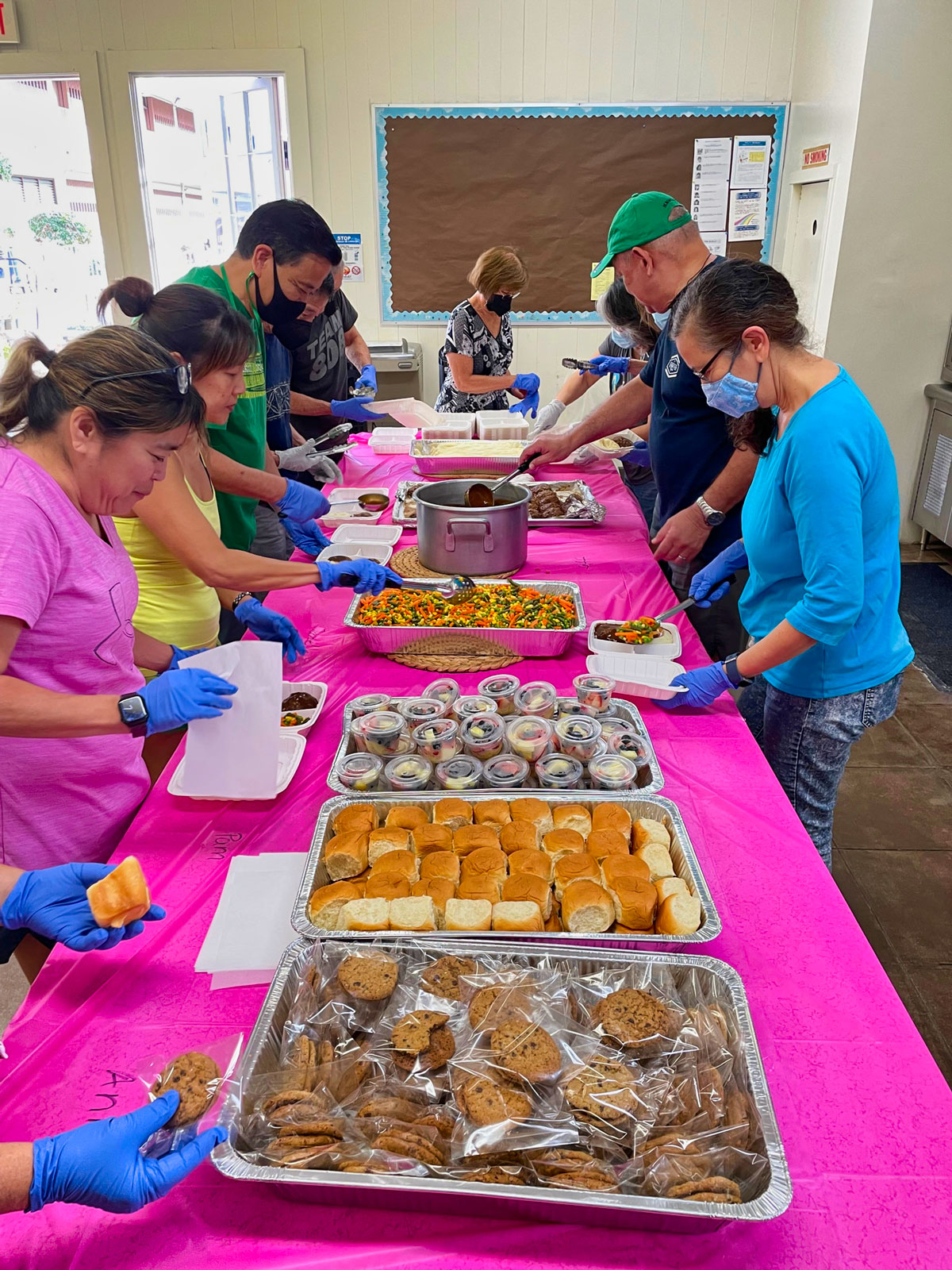 Makiki-Christian-Church-Next-Step-Homeless-Meals-Ministry-2024-Poeple-Making-Meal-Box